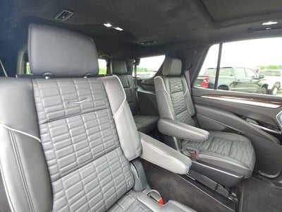 2025 Cadillac Escalade Sport Platinum