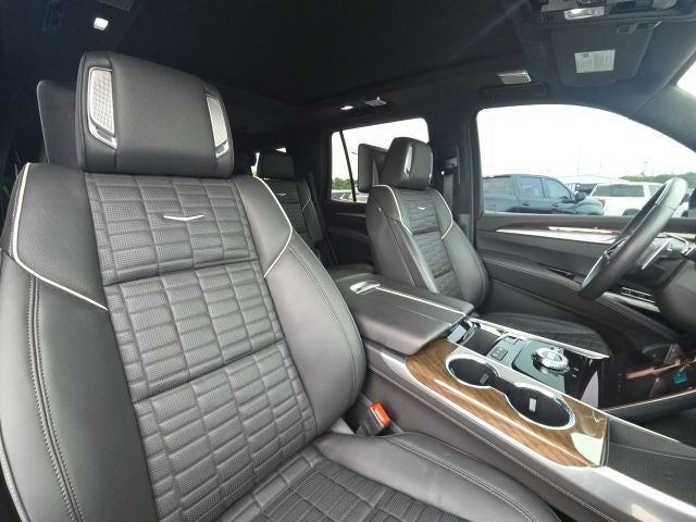 2025 Cadillac Escalade Sport Platinum