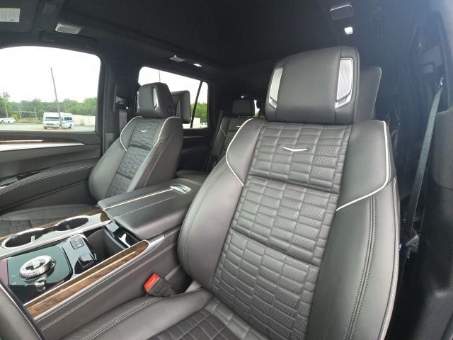 2025 Cadillac Escalade Sport Platinum