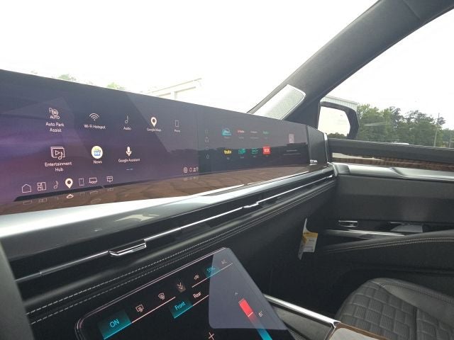 2025 Cadillac Escalade Sport Platinum