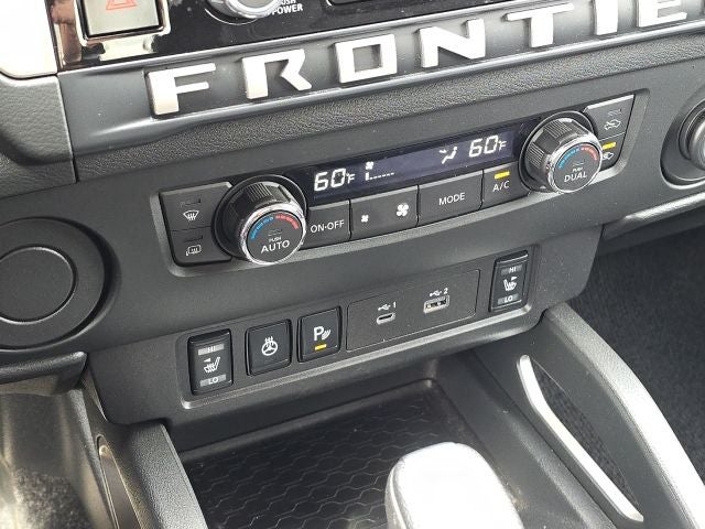 2025 Nissan Frontier SV