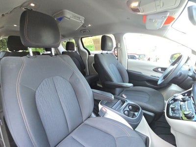 2017 Chrysler Pacifica Touring L
