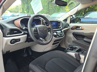2017 Chrysler Pacifica Touring L