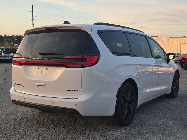 2025 Chrysler Pacifica Limited