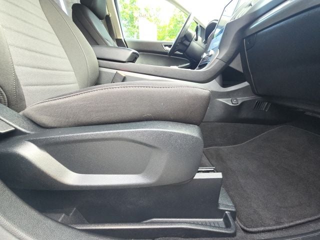 2021 Ford Edge SE