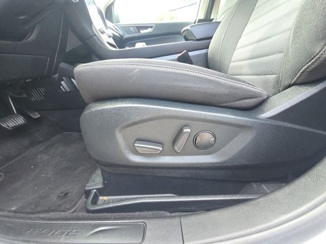 2021 Ford Edge SE