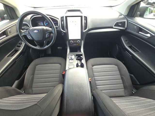 2021 Ford Edge SE