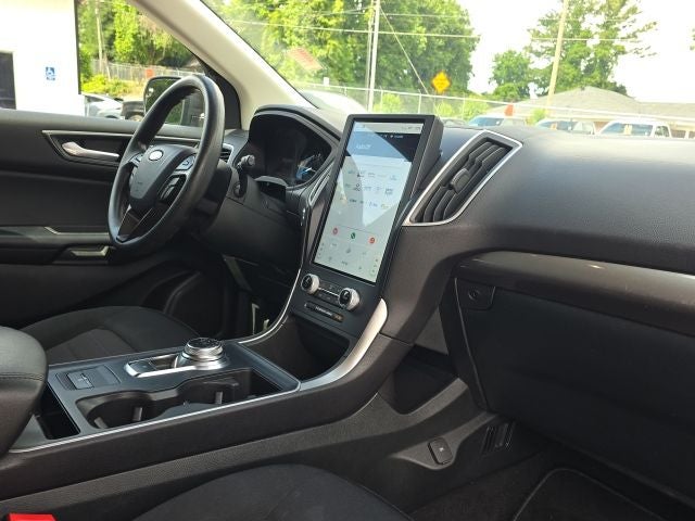 2023 Ford Edge SE
