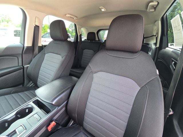 2023 Ford Edge SE