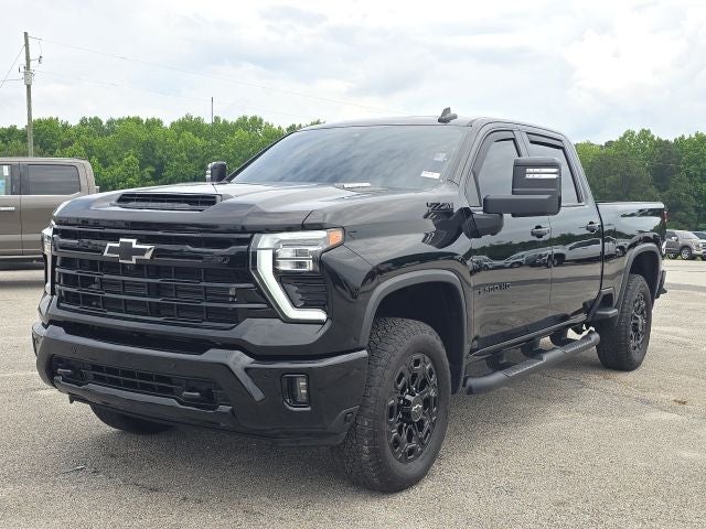 2024 Chevrolet Silverado HD LTZ 4WD Crew Cab Standard Box's photo