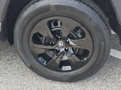 2022 Toyota RAV4 LE