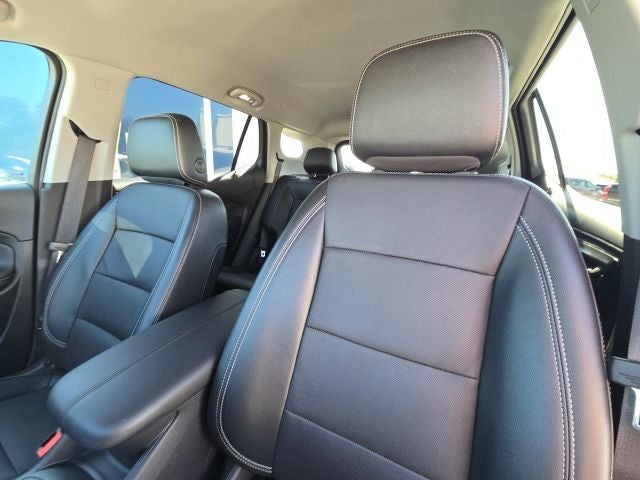 2023 GMC Terrain SLT - Photo 24