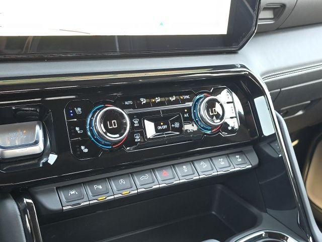 2025 GMC Sierra 1500 AT4X