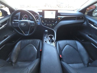 2022 Toyota Camry Hybrid XLE