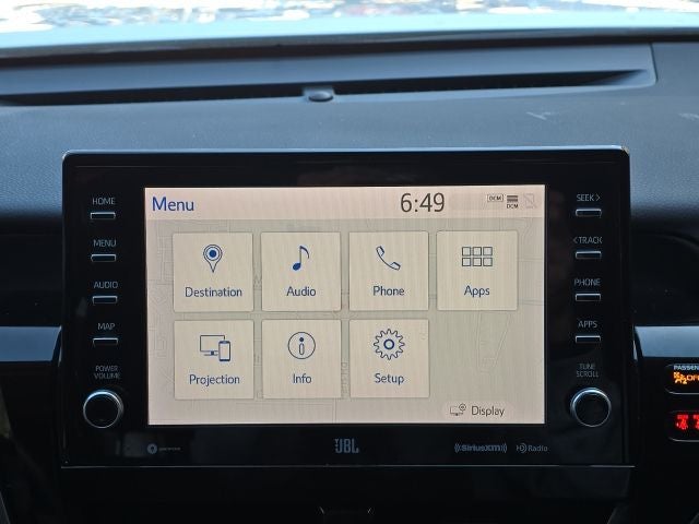 2022 Toyota Camry Hybrid XLE