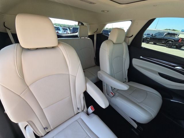 2022 Buick Enclave Essence