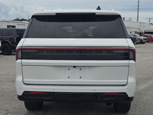 2025 Lincoln Navigator L Reserve