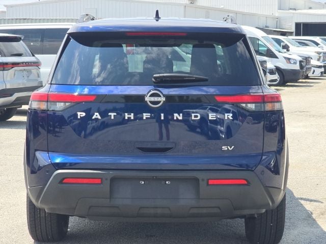 2023 Nissan Pathfinder SV