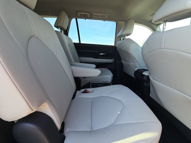 2025 Toyota Grand Highlander XLE
