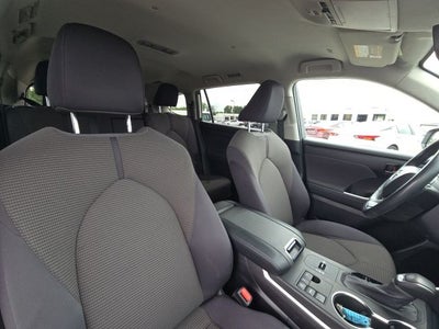 2023 Toyota Highlander LE