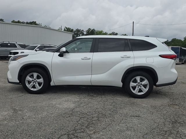 2023 Toyota Highlander LE