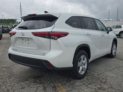 2023 Toyota Highlander LE