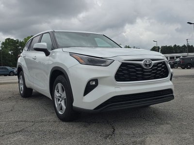 2023 Toyota Highlander LE