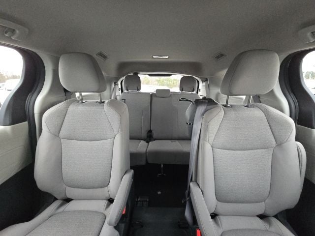 2024 Toyota Sienna LE 8 Passenger