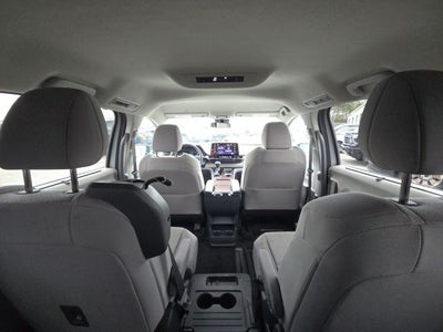 2024 Toyota Sienna LE 8 Passenger