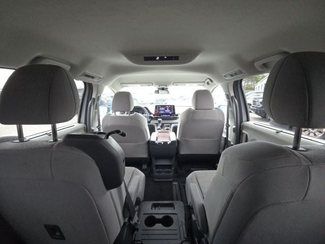 2024 Toyota Sienna LE 8 Passenger