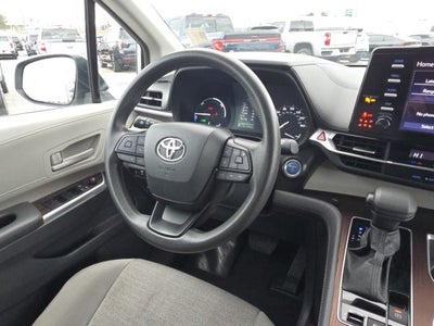 2024 Toyota Sienna LE 8 Passenger