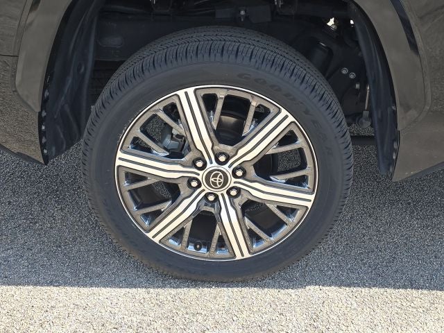 2022 Toyota Tundra Hybrid Capstone