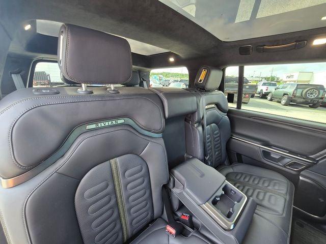 2023 Rivian R1S Adventure