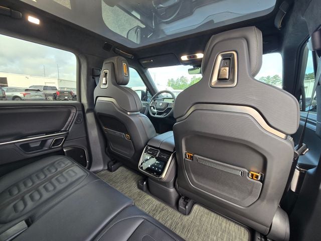 2023 Rivian R1S Adventure