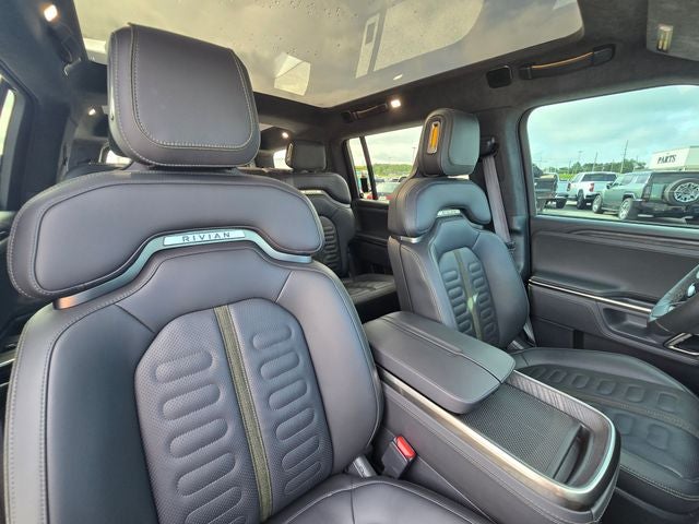 2023 Rivian R1S Adventure