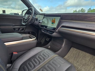 2023 Rivian R1S Adventure