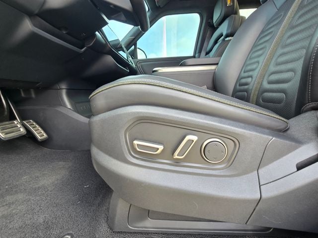 2023 Rivian R1S Adventure