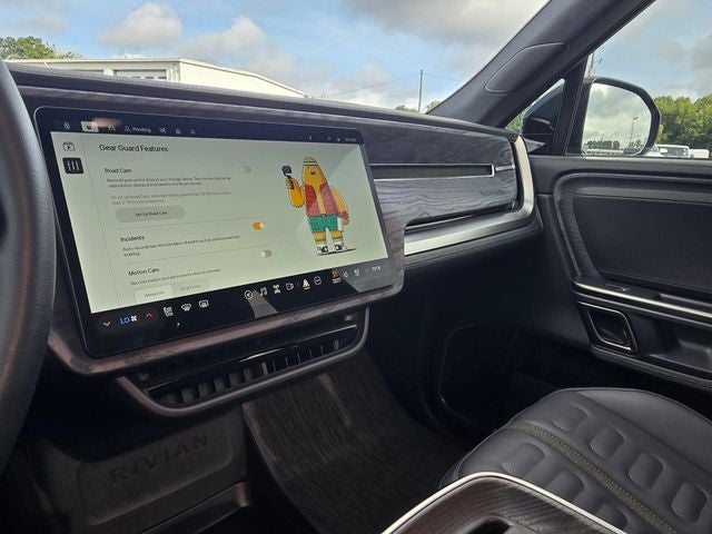 2023 Rivian R1S Adventure