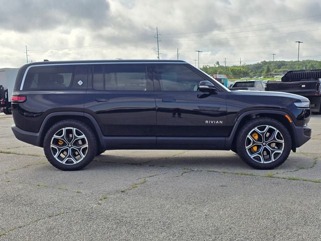 2023 Rivian R1S Adventure
