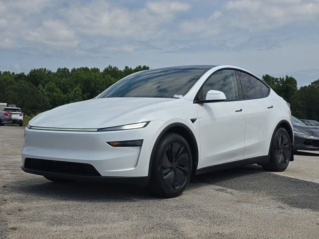 2026 Tesla Model Y Base