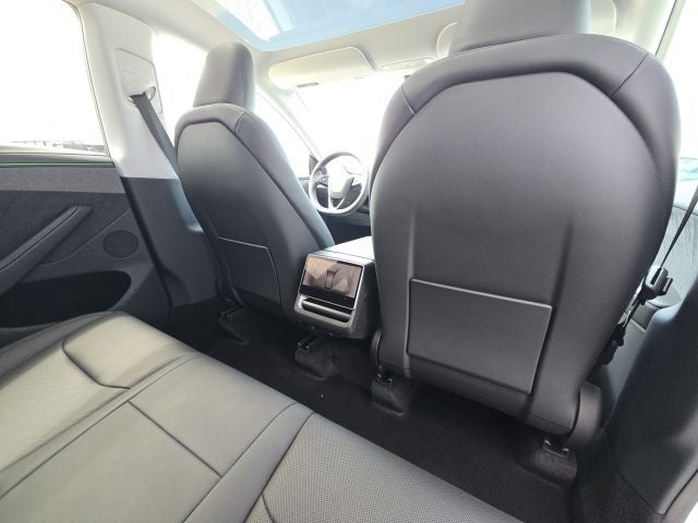 2026 Tesla Model Y Base
