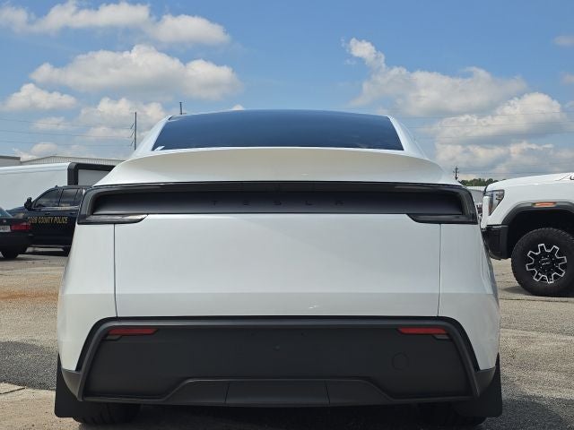 2026 Tesla Model Y Base
