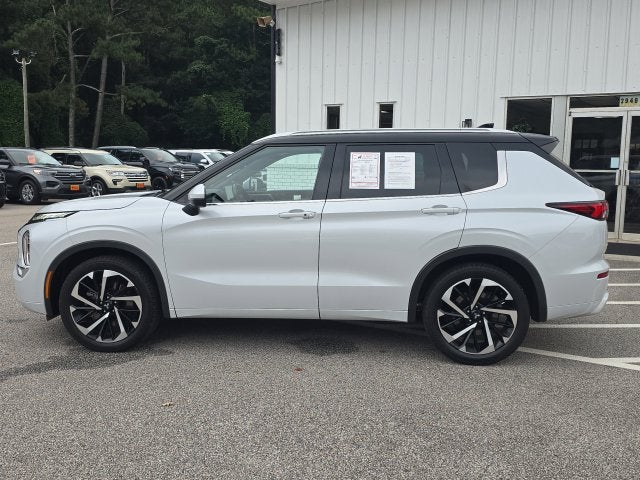 2023 Mitsubishi Outlander SEL