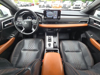 2023 Mitsubishi Outlander SEL