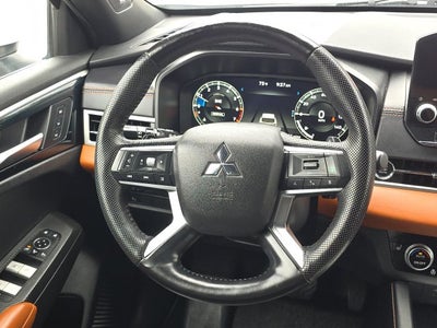 2023 Mitsubishi Outlander SEL