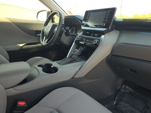 2022 Toyota Venza Base