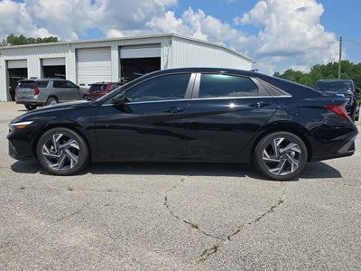 2025 Hyundai Elantra Limited