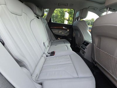 2022 Audi Q5 e S Line