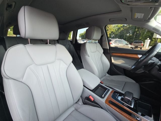 2022 Audi Q5 e S Line