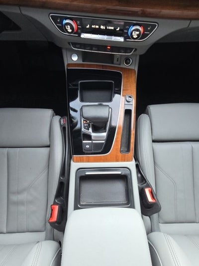2022 Audi Q5 e S Line
